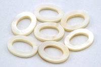 Perlmutt Oval klein mit Loch 20 x 15 x 3 mm perlmutt weiss